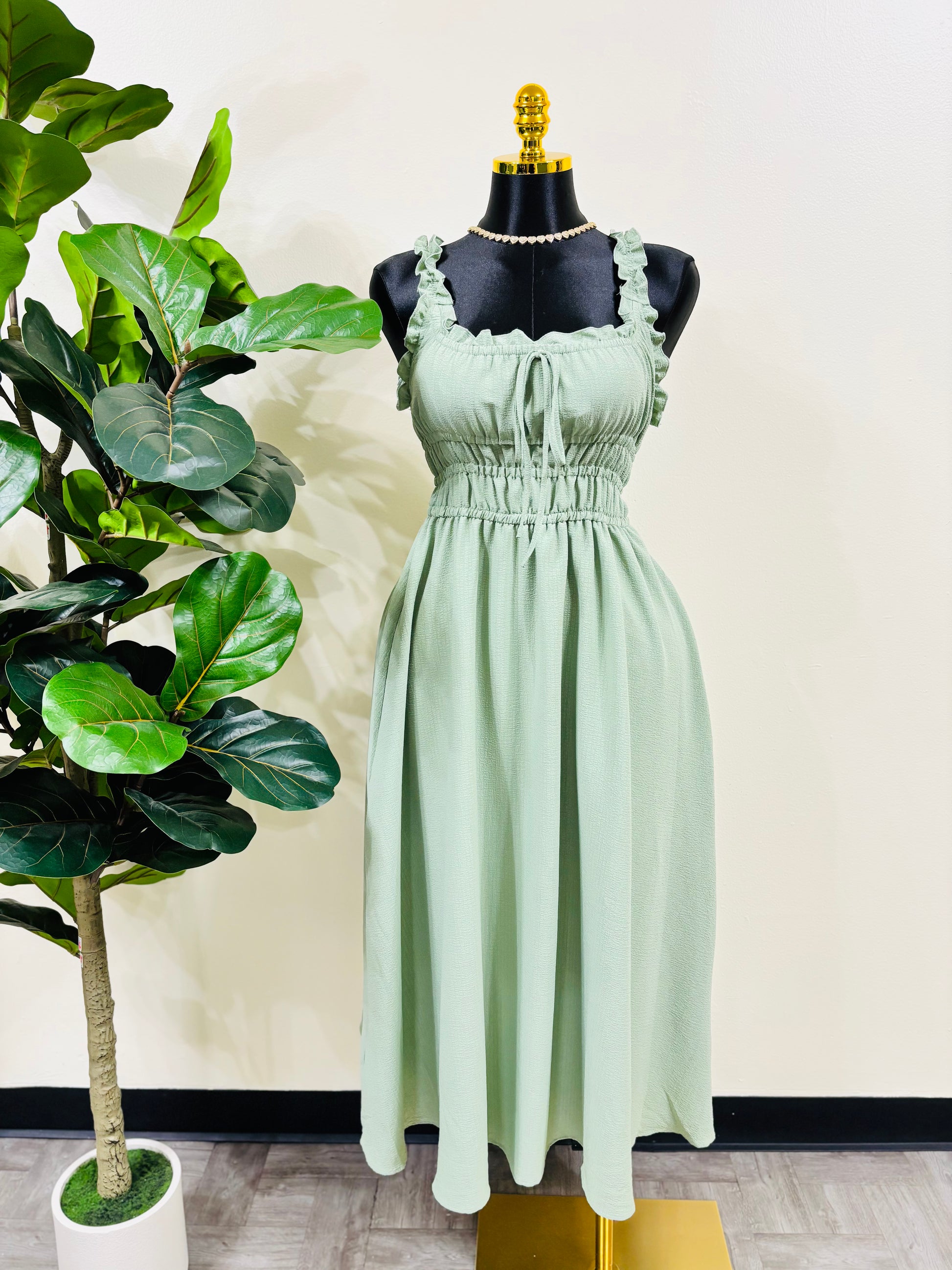 GREEN DRESS
