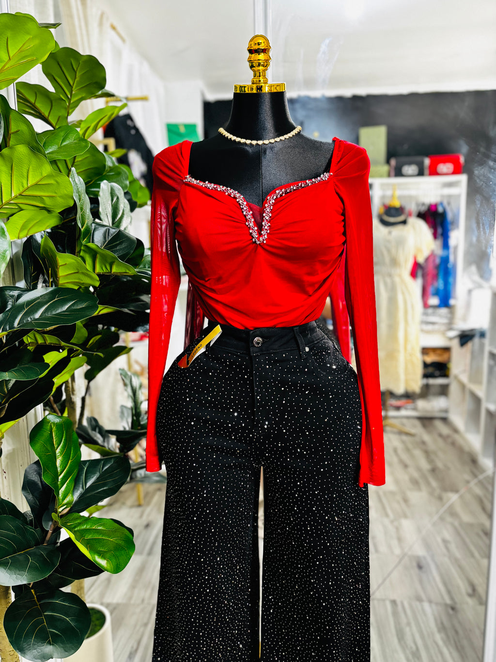 ELEGANT TOP